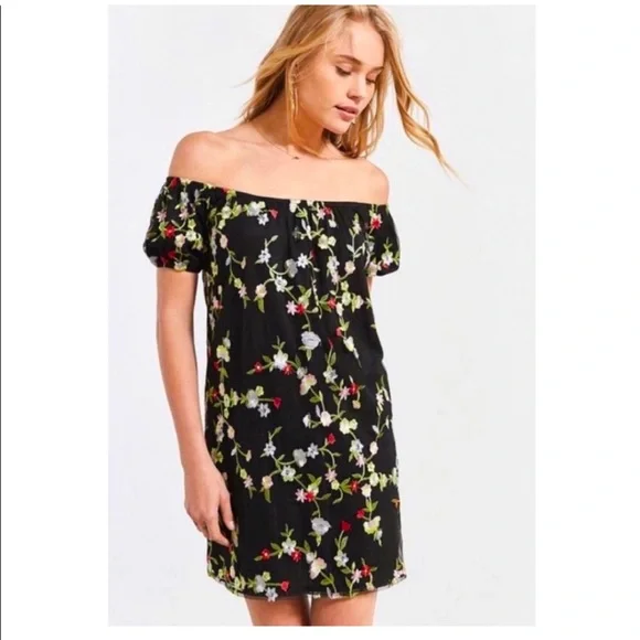 Kimchi Blue Floral Dress - Picture 2 of 4